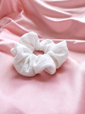 Scrunchie m/ broderi
